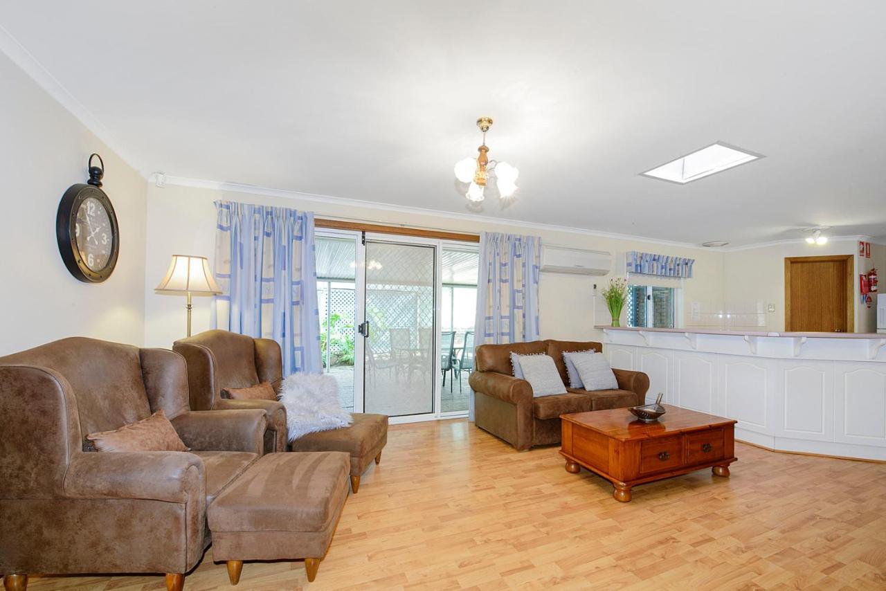 Moonta Bay Accommodation Port Moonta Exterior photo