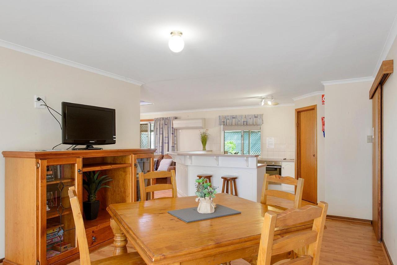 Moonta Bay Accommodation Port Moonta Exterior photo
