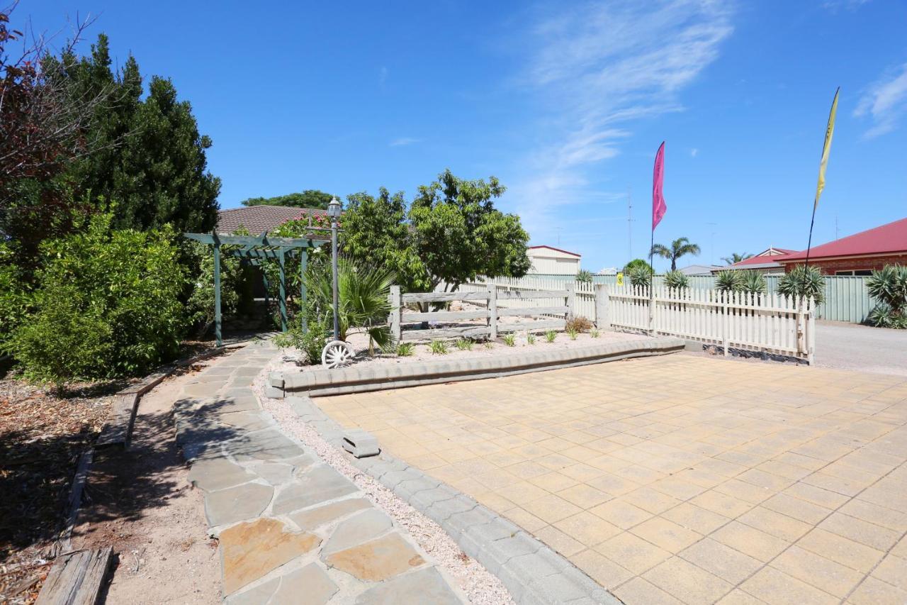 Moonta Bay Accommodation Port Moonta Exterior photo
